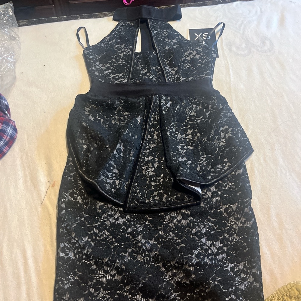 Elegant Black Lace Dress